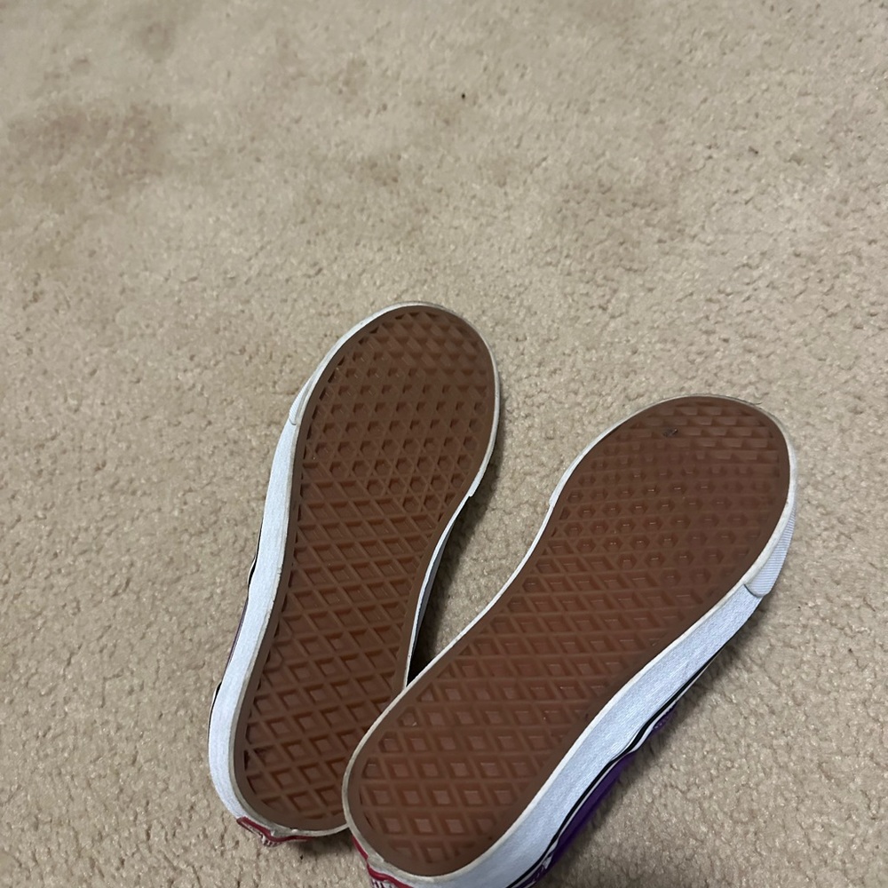 Vans - Picture 2 of 2